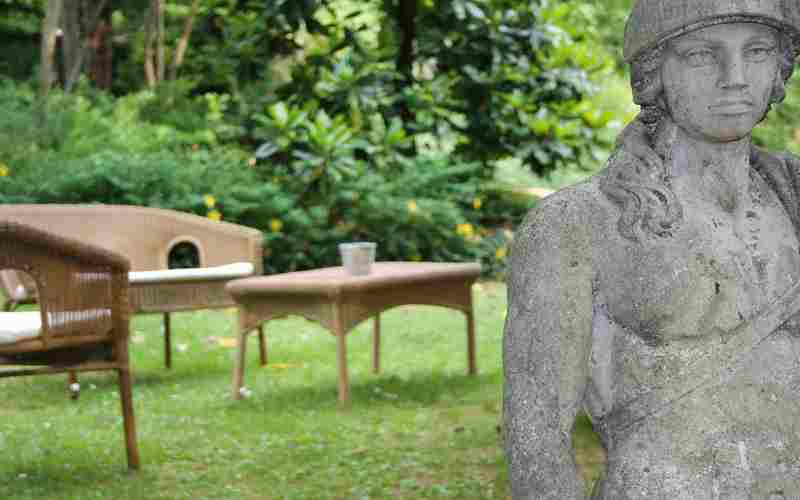 Statua nel giardino della location per matrimoni Villa Teodolinda